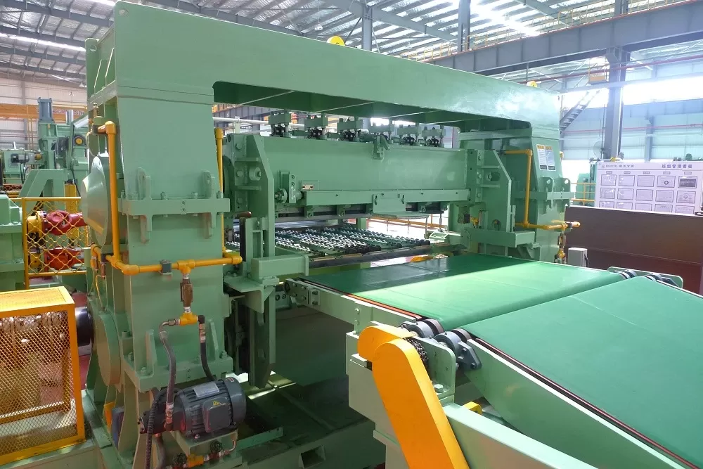 Roller pass of direct forming square video cover