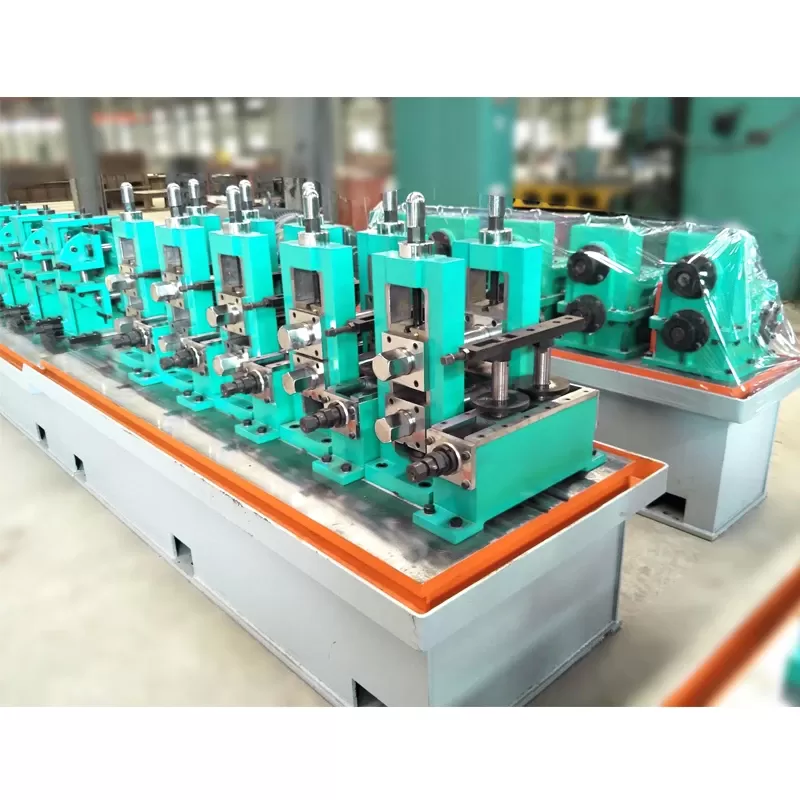 Roller pass of round tube is shaped into rectangular profile video cover